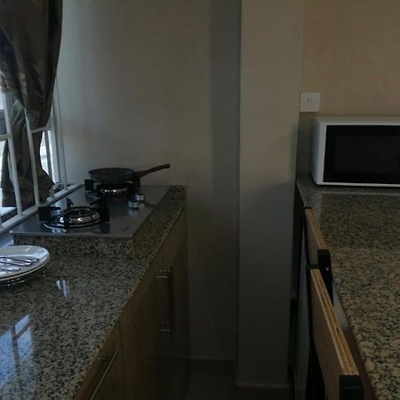 Champs De Mars Apartment Порт Луи Екстериор снимка