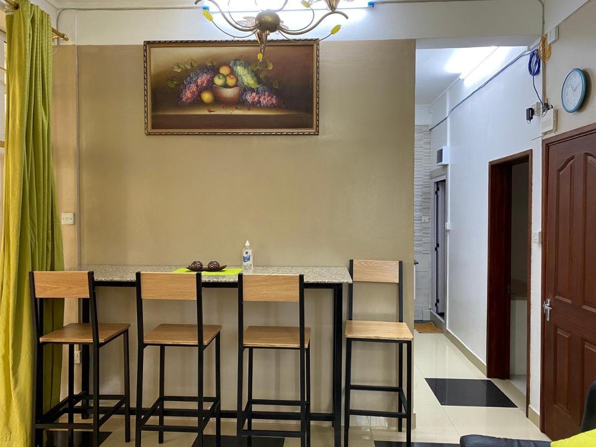 Champs De Mars Apartment Порт Луи Екстериор снимка