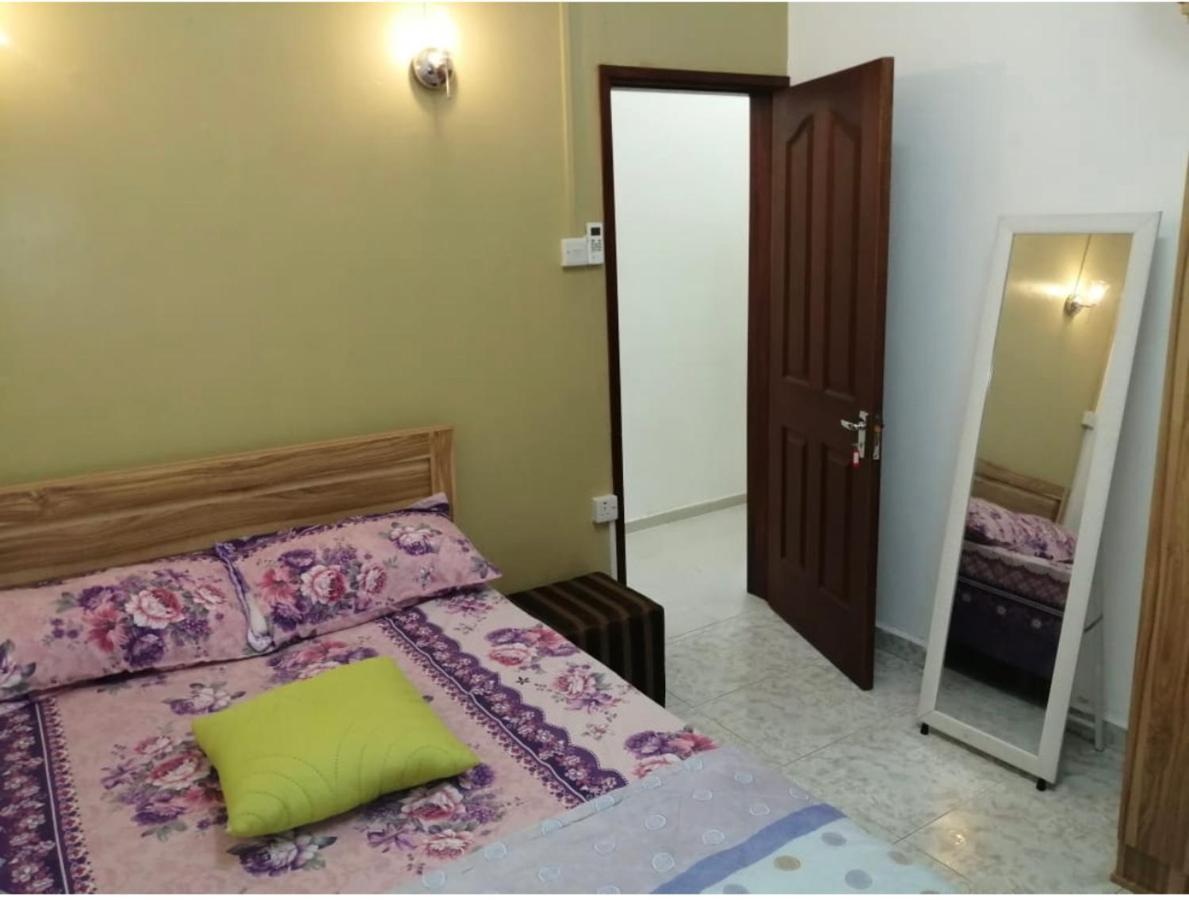 Champs De Mars Apartment Порт Луи Екстериор снимка